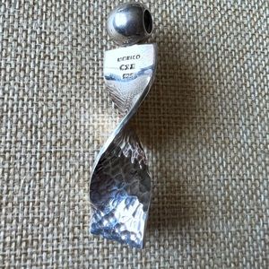 Mexico CII Twisted Hammered Modernist Pendent .925 Sterling Silver 2 1/2”